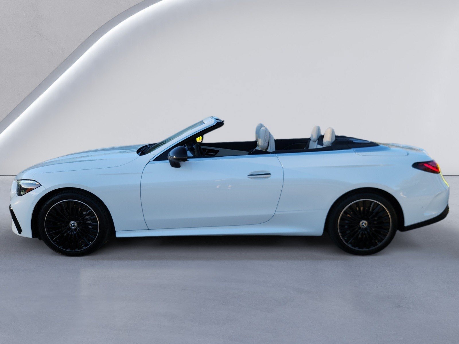 New 2027 Mercedes-Benz CLE 450 4MATIC Cabriolet image 6