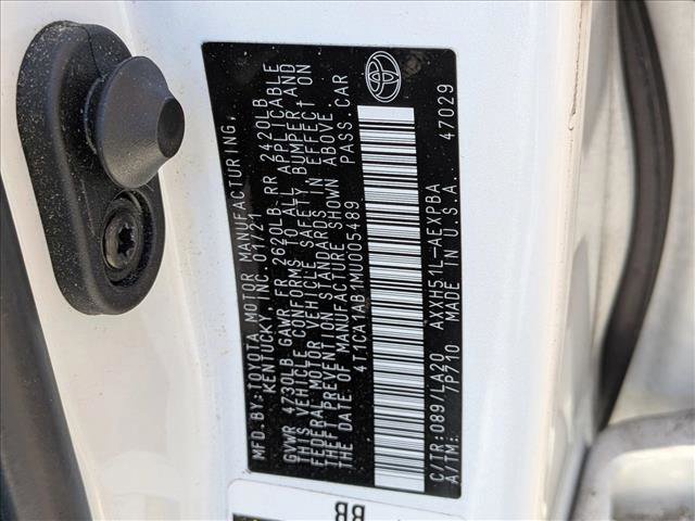 Used 2021 Toyota Avalon Limited image 19