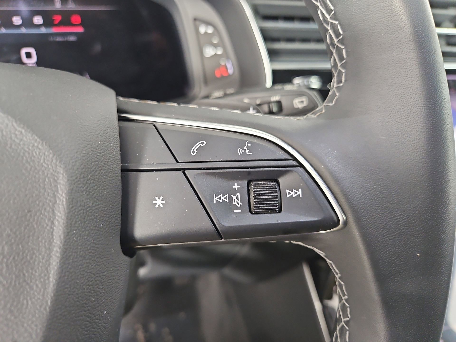 Certified 2025 Audi Q7 3.0T Premium image 21