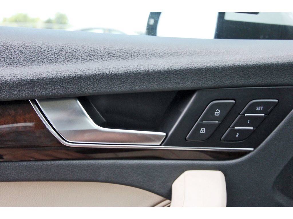 Used 2019 Audi Q5 2.0T Premium Plus w/ Premium Plus Package AWD/4WD image 23
