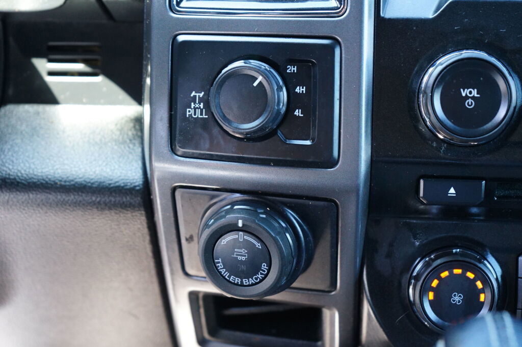 Used 2017 Ford F150 XLT w/ Equipment Group 301A Mid image 18