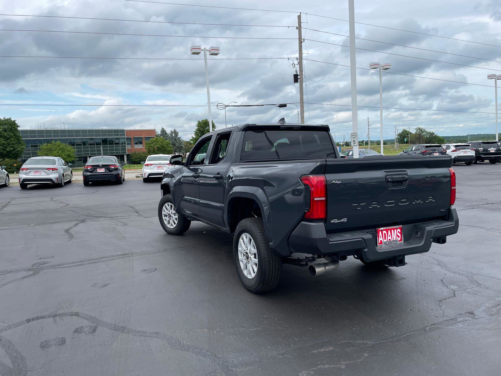Used 2024 Toyota Tacoma SR AWD/4WD image 6