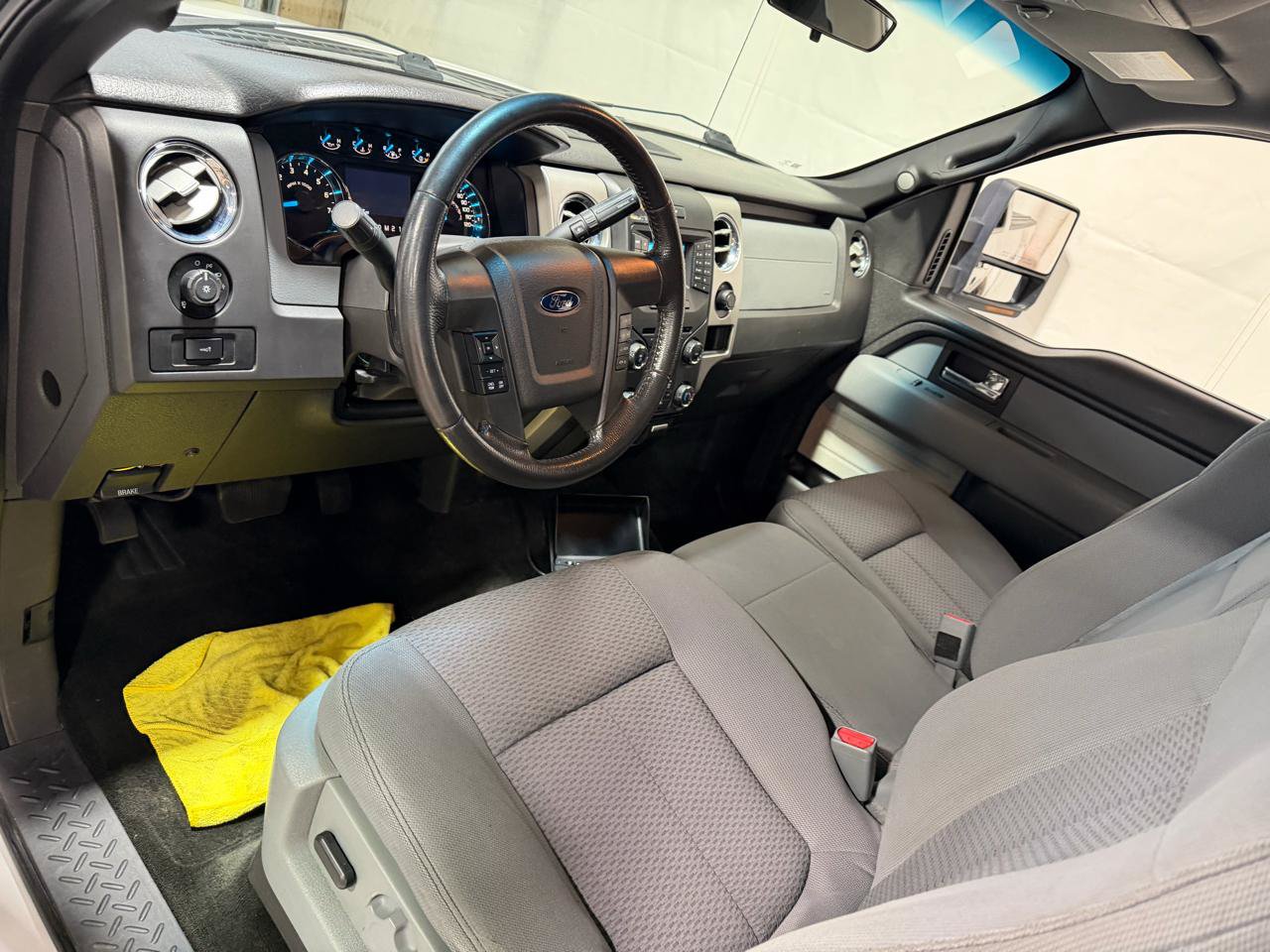 Used 2014 Ford F150 XLT AWD/4WD image 23