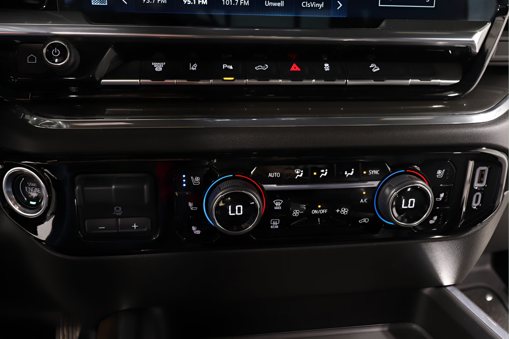 Used 2024 Chevrolet Silverado 2500 High Country w/ High Country Premium Package AWD/4WD image 10