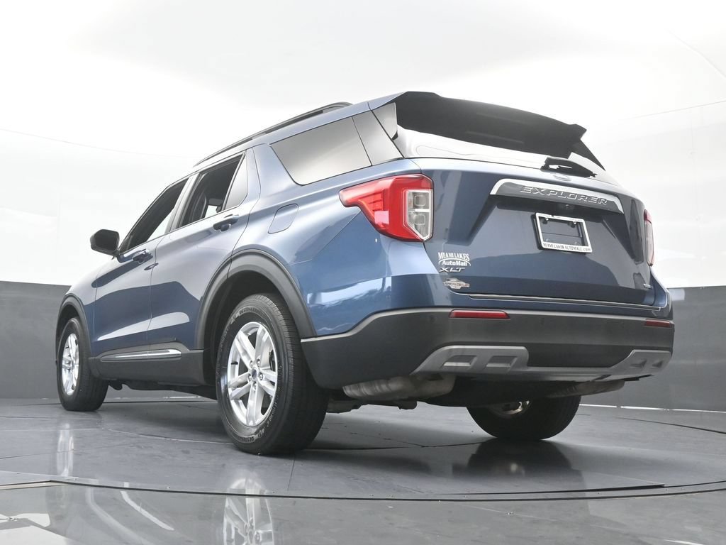 Used 2020 Ford Explorer XLT w/ Equipment Group 202A AWD/4WD image 56