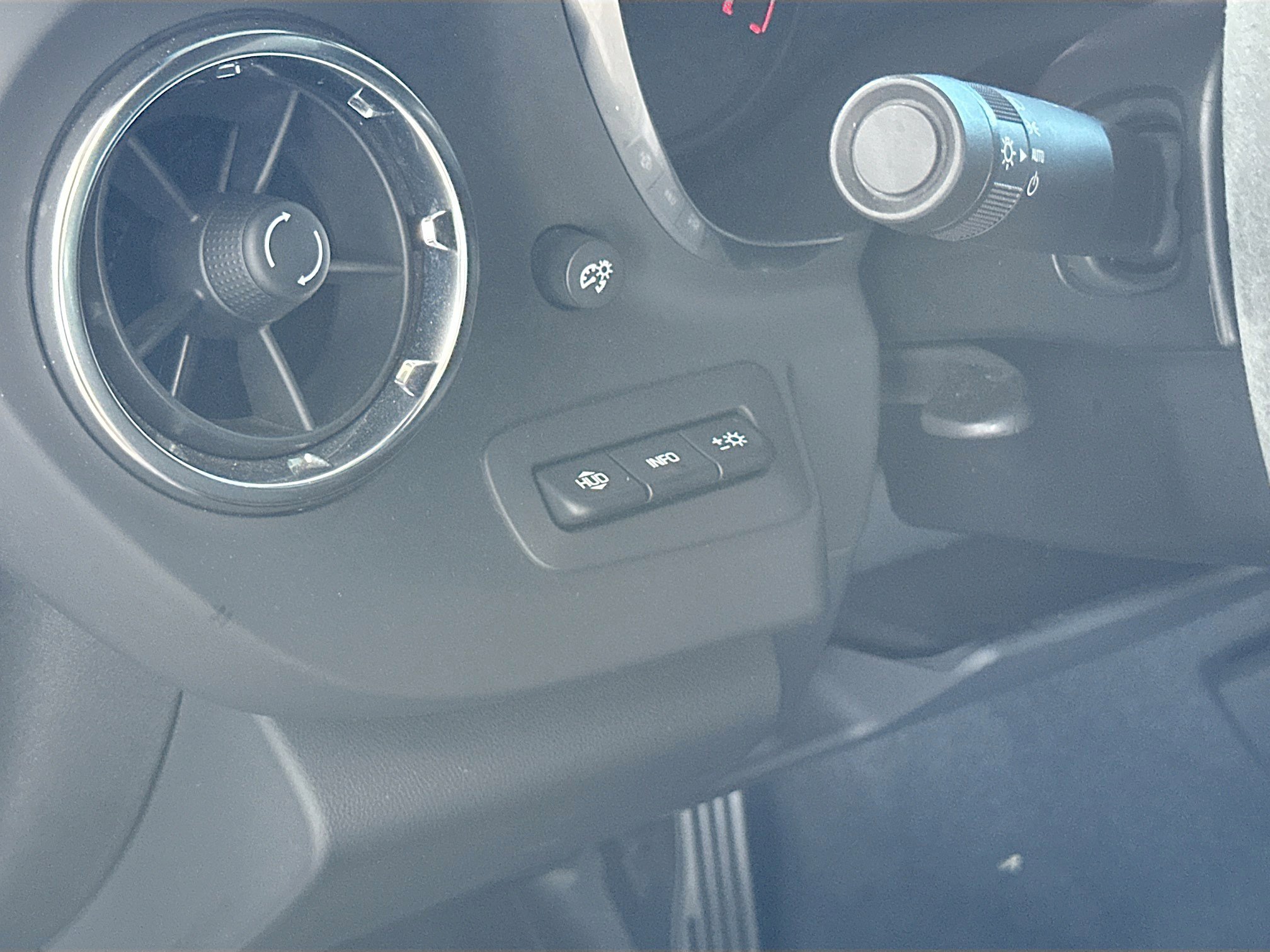 Used 2021 Chevrolet Camaro ZL1 image 10