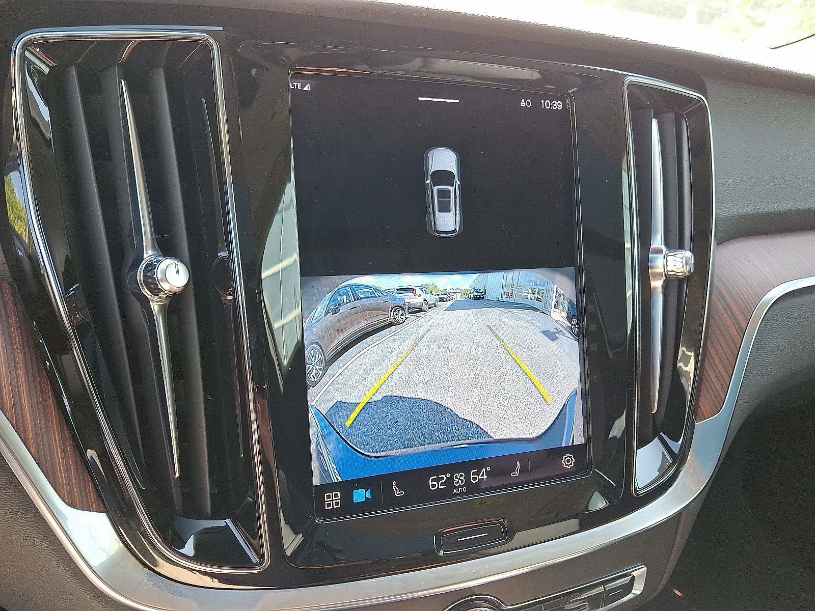 Certified 2023 Volvo V60 B5 Cross Country Plus image 18