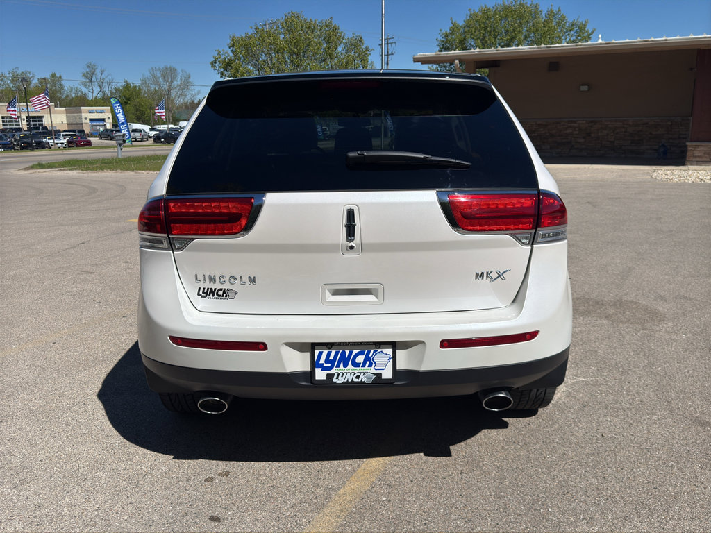 Used 2013 Lincoln MKX FWD image 10
