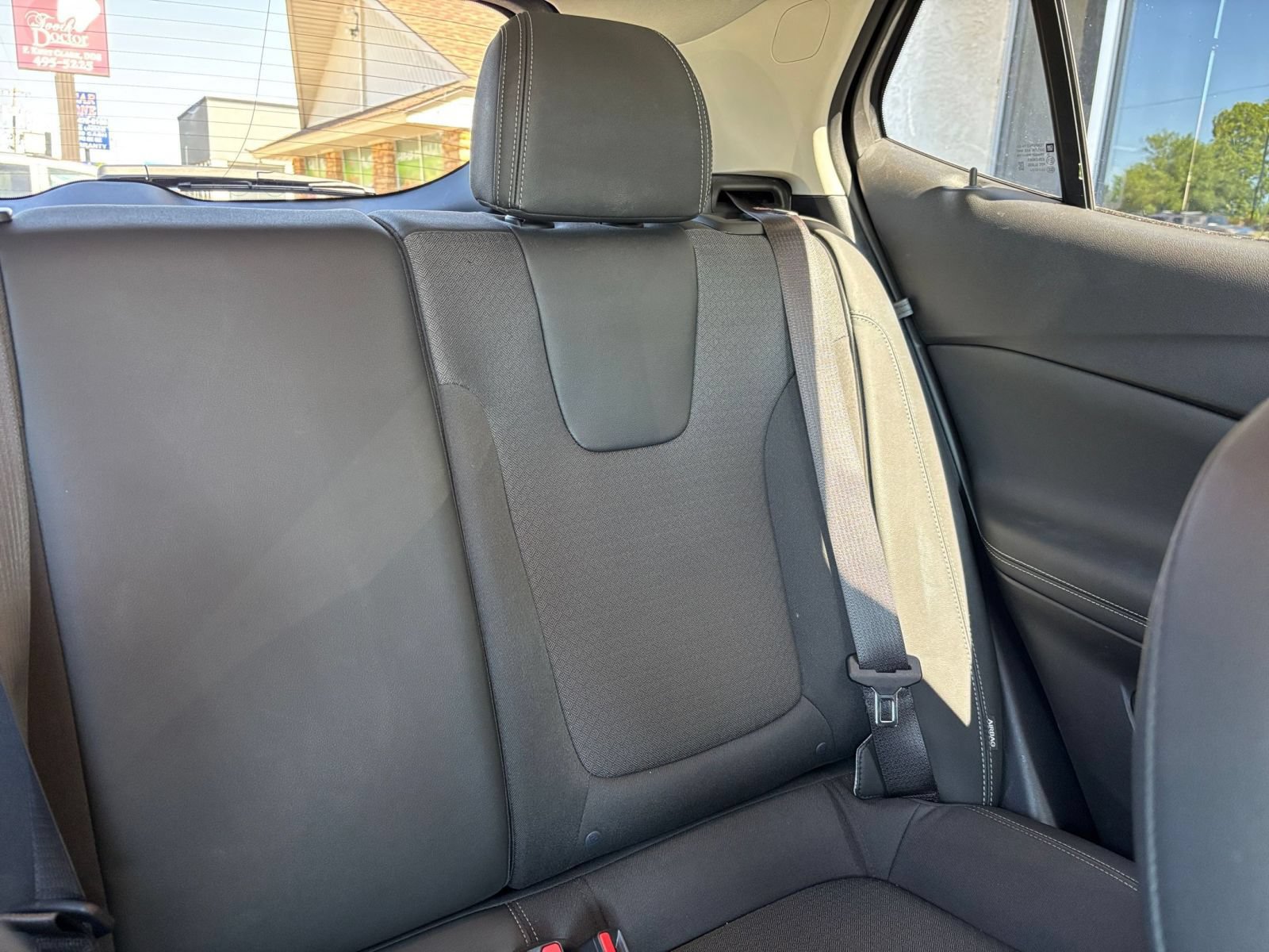 Used 2025 Buick Encore GX Preferred FWD image 36