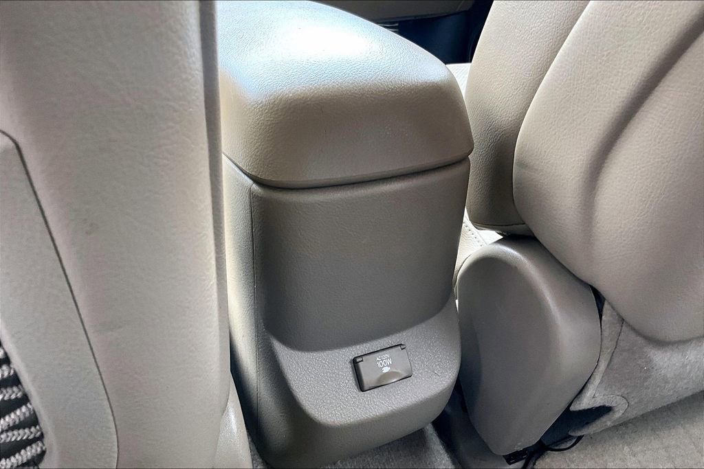 Used 2010 Toyota RAV4 Limited image 33