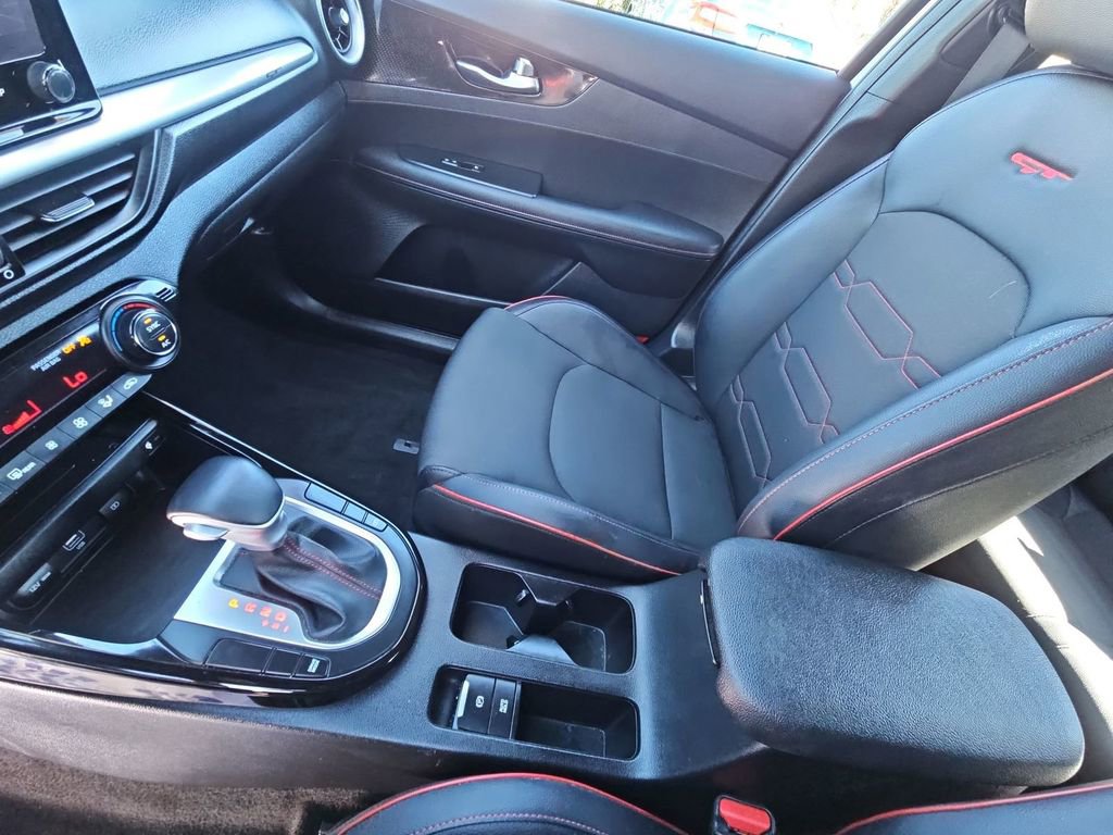 Used 2023 Kia Forte GT image 17