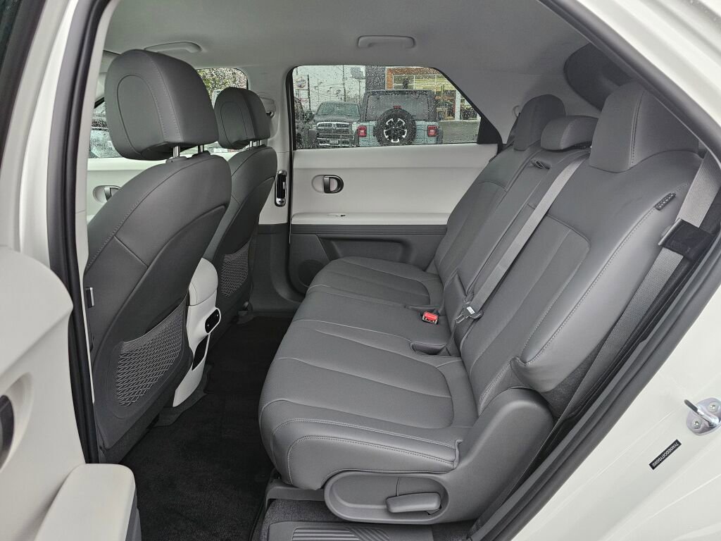 Used 2026 Hyundai Ioniq 5 SEL image 14