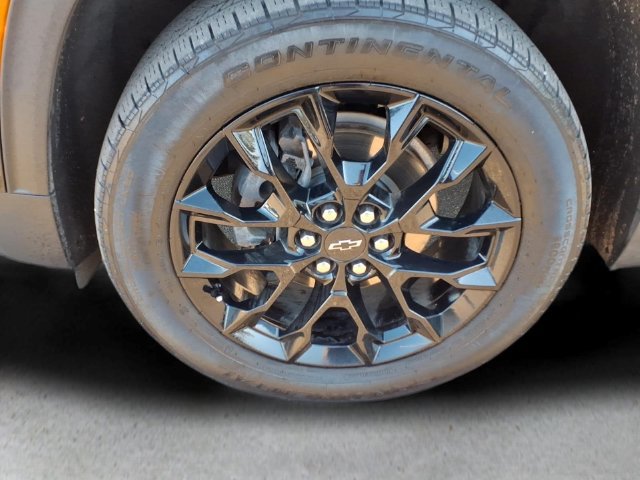 Used 2024 Chevrolet Traverse LS w/ Midnight/Sport Edition FWD image 18
