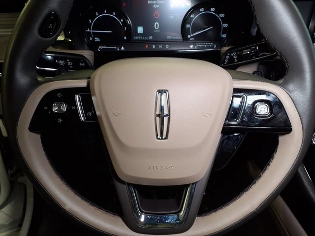 Used 2022 Lincoln Corsair FWD w/ Equipment Group 101A image 11