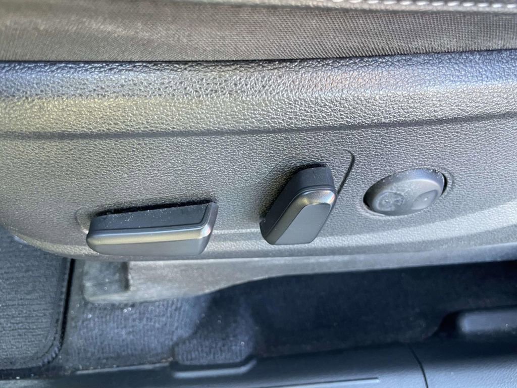 Used 2022 Kia Telluride EX image 14