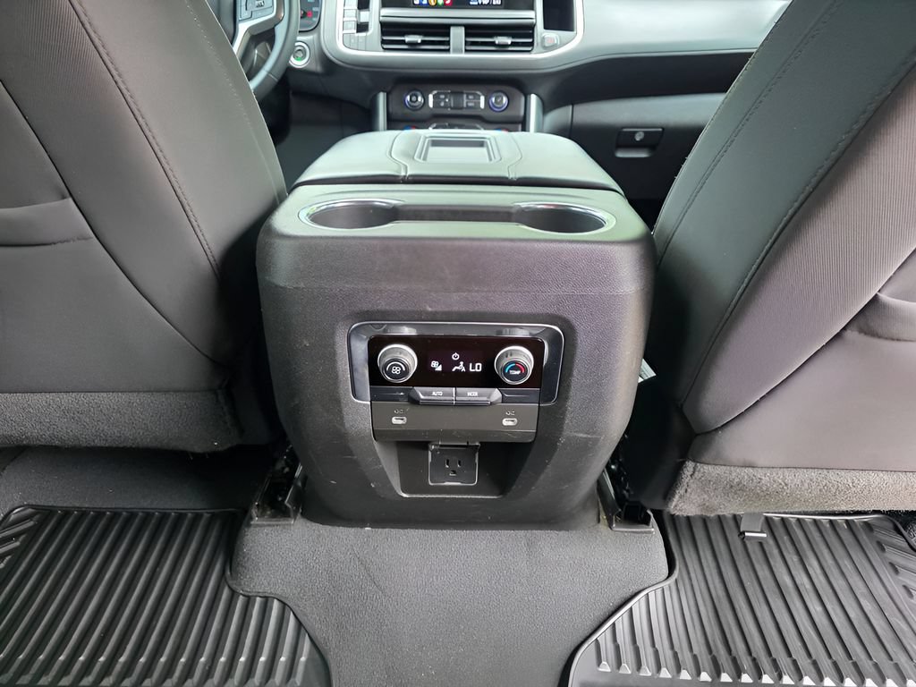 Used 2023 Chevrolet Suburban LS AWD/4WD image 9