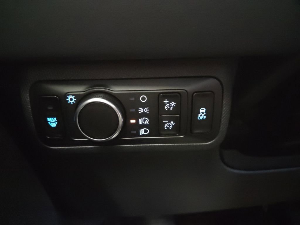 Used 2023 Ford Mustang Mach-E Premium image 13