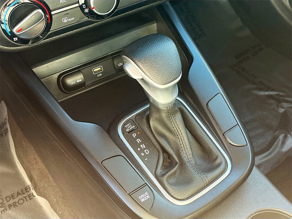 Used 2023 Kia Soul LX image 16