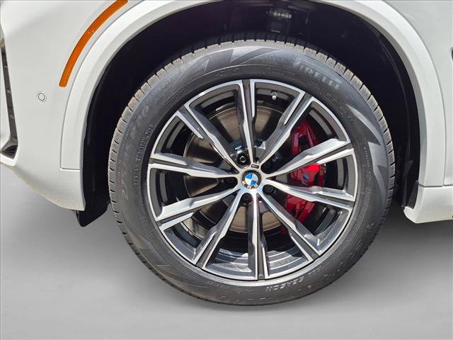 New 2026 BMW X5 xDrive40i w/ M Sport Package AWD/4WD image 10