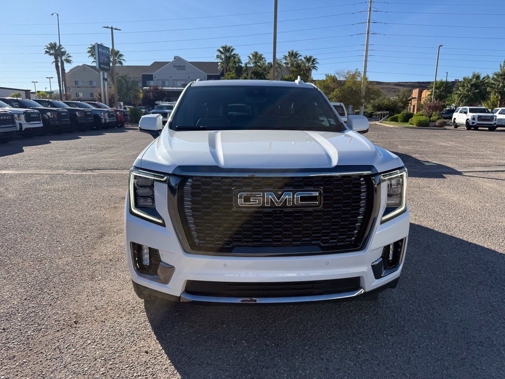 Used 2023 GMC Yukon Denali Ultimate AWD/4WD image 2