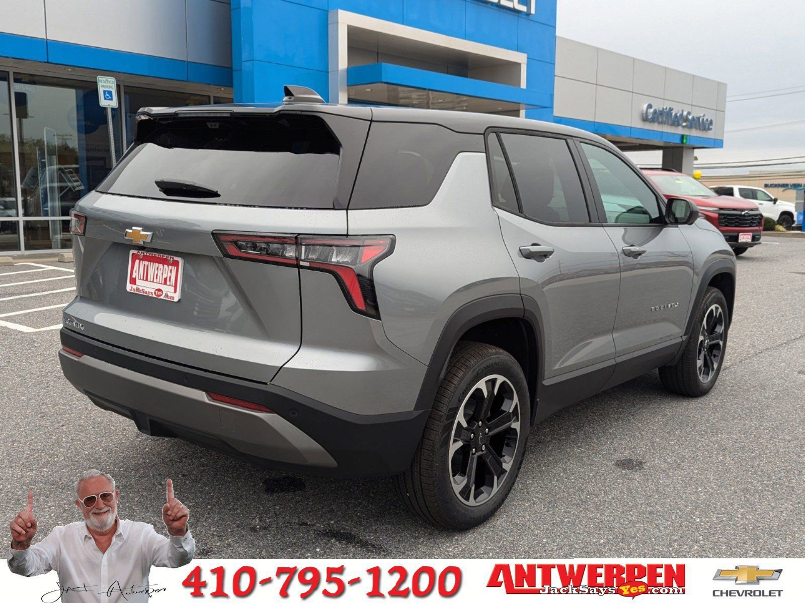 New 2025 Chevrolet Equinox LT w/ Safety and Technology Package image 4