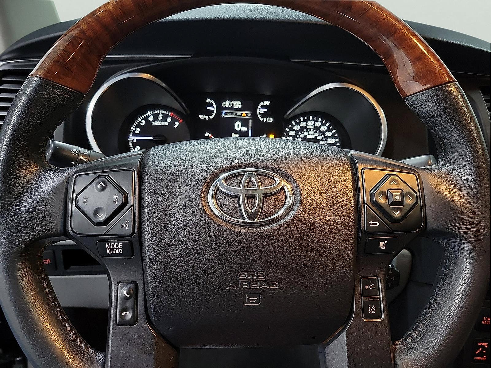 Certified 2021 Toyota Sequoia Platinum image 18