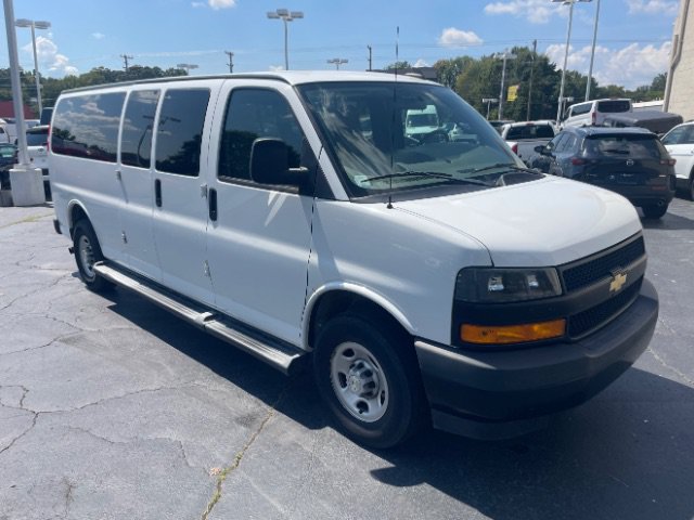 Used 2022 Chevrolet Express 3500 LS RWD image 8