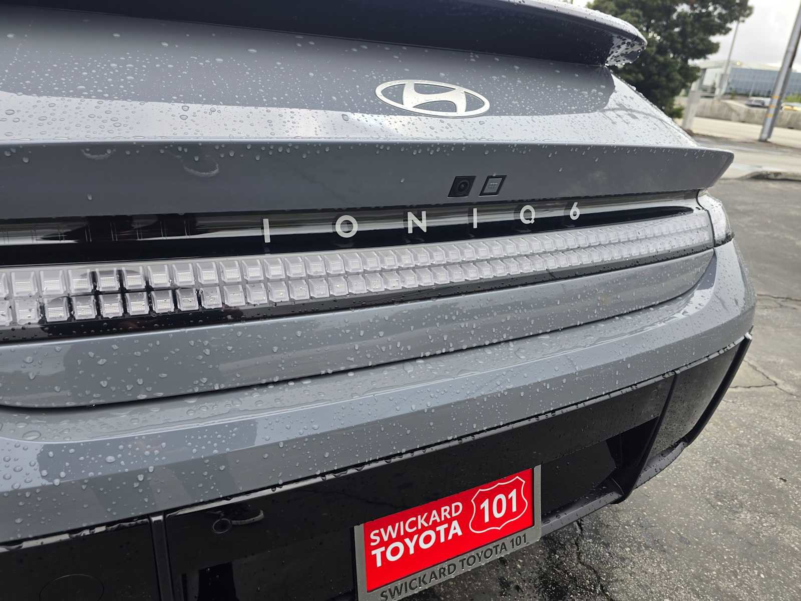 Used 2024 Hyundai Ioniq 6 SE AWD/4WD image 17