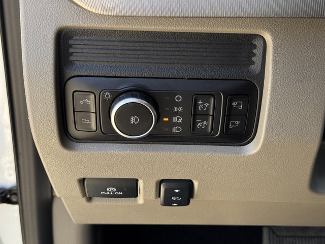 New 2026 Ford F250 Platinum w/ Platinum Plus Package AWD/4WD image 36