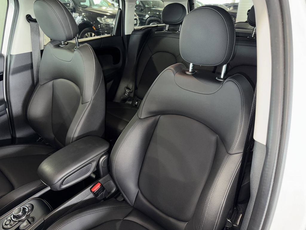 Used 2024 MINI Cooper Countryman S w/ Storage Package FWD image 34