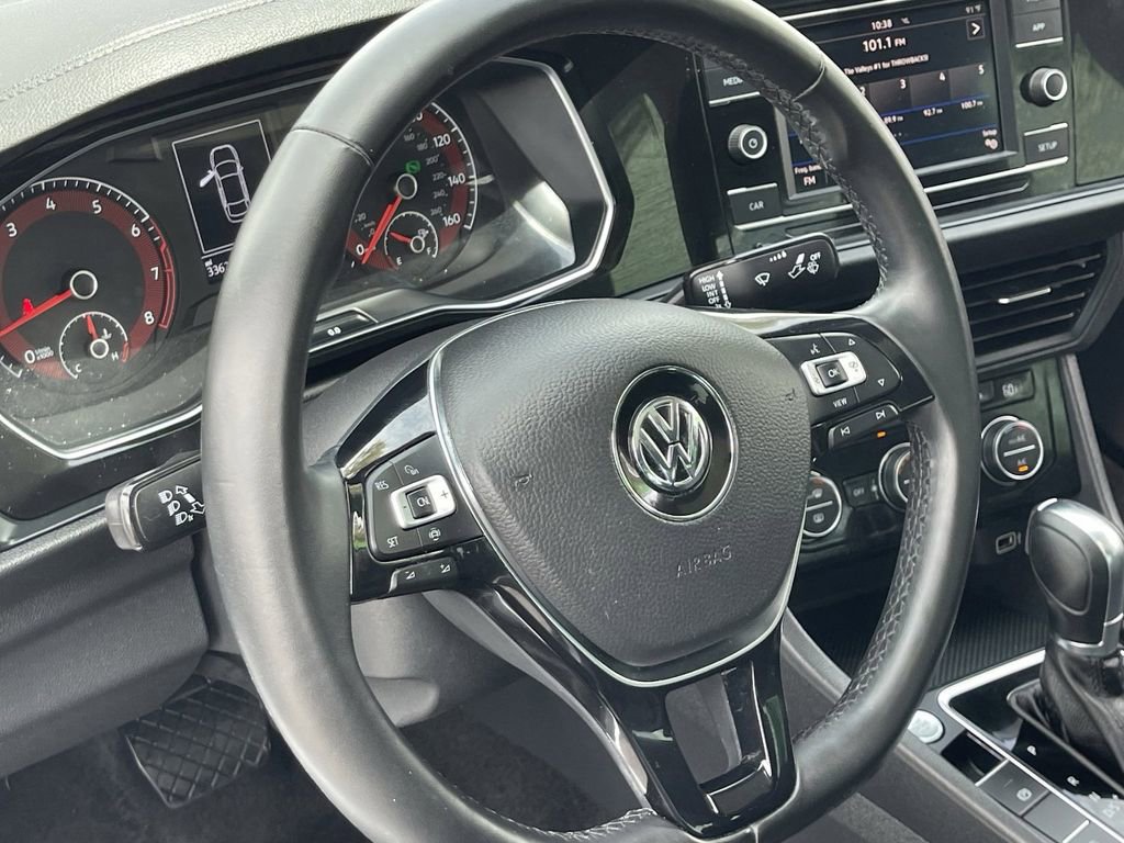 Used 2019 Volkswagen Jetta SE w/ Cold Weather Package FWD image 22