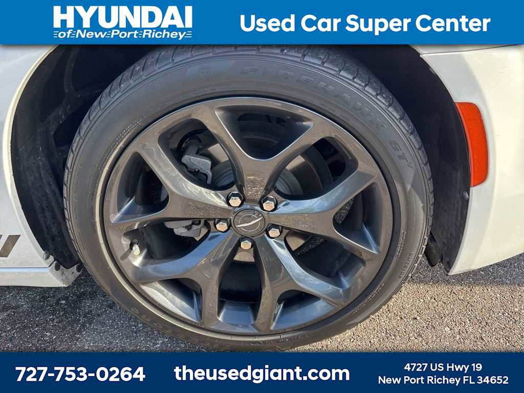 Used 2020 Chrysler 300 S w/ Safetytec Plus Group image 6