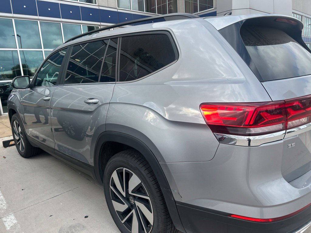 Used 2026 Volkswagen Atlas SE AWD/4WD image 4