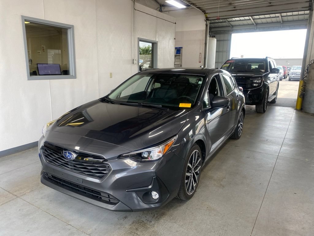 Used 2024 Subaru Impreza 2.0i Sport AWD/4WD image 2