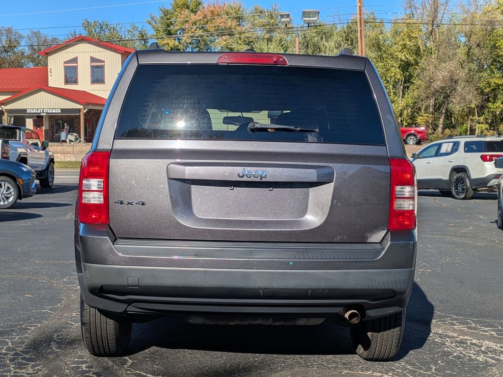 Used 2016 Jeep Patriot Sport w/ Power Value Group image 5