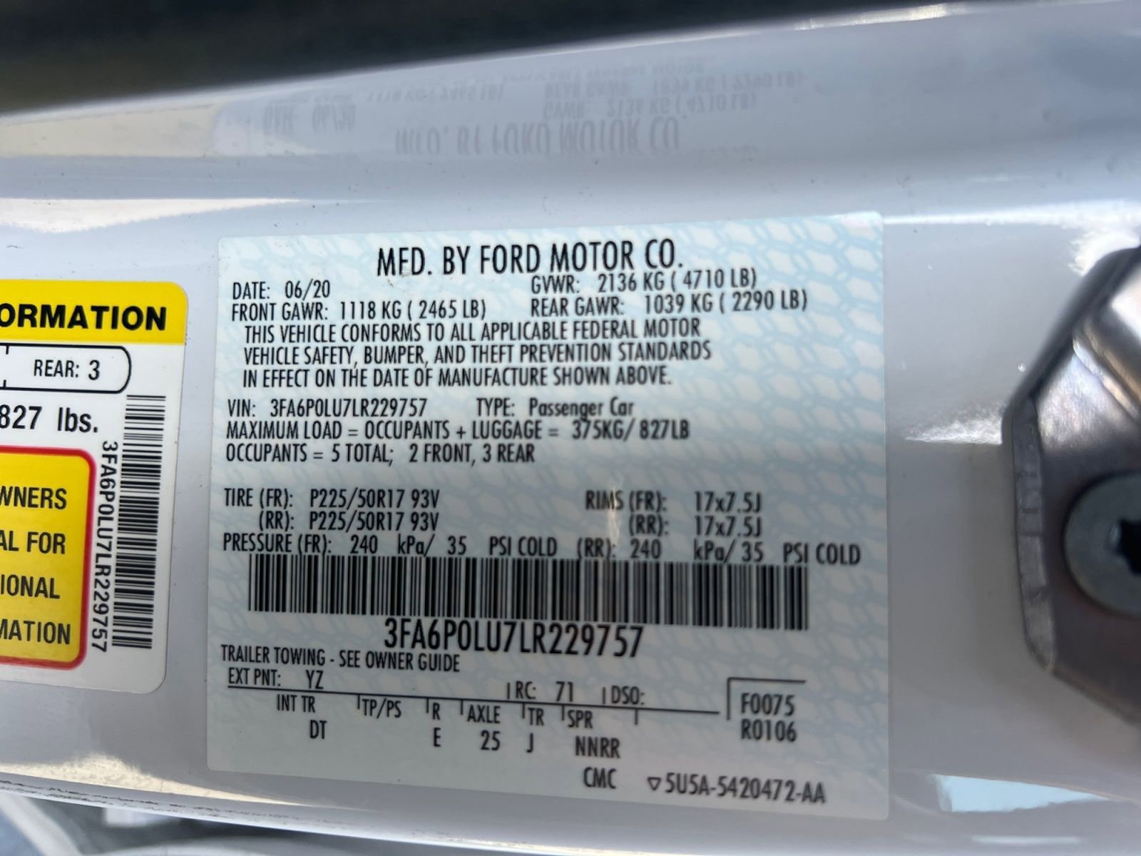 Used 2020 Ford Fusion SE FWD image 17