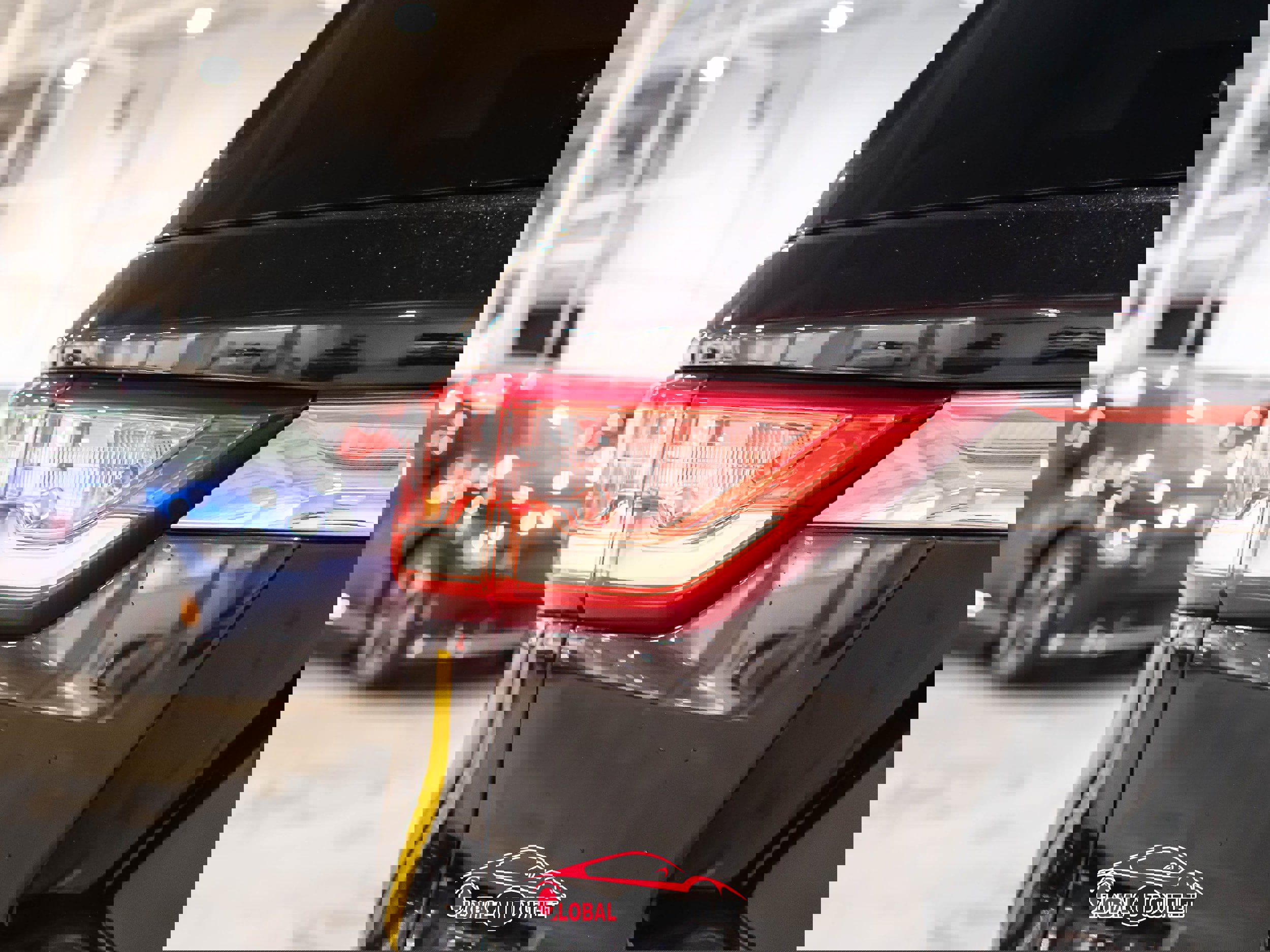 Used 2020 Chevrolet Traverse LT w/ Driver Confidence II Package image 43