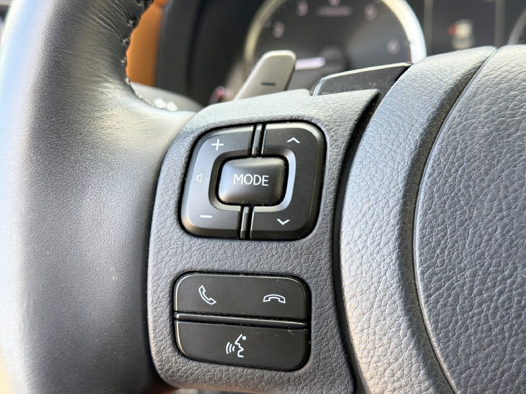 Used 2023 Lexus IS 300 w/ Premium Package RWD image 26