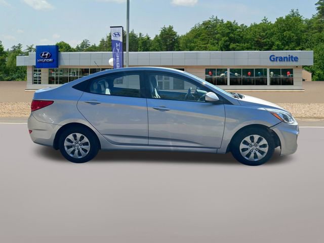 Used 2016 Hyundai Accent SE FWD image 6