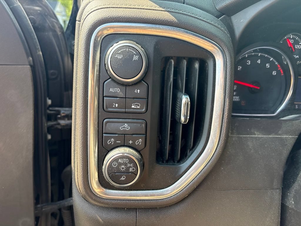 Used 2019 Chevrolet Silverado 1500 LT w/ All-Star Edition AWD/4WD image 16