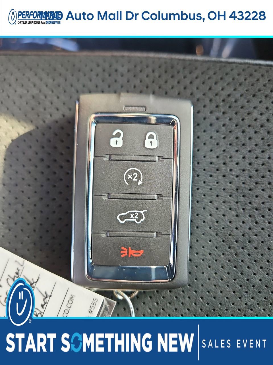 New 2025 Jeep Grand Cherokee L Laredo image 32