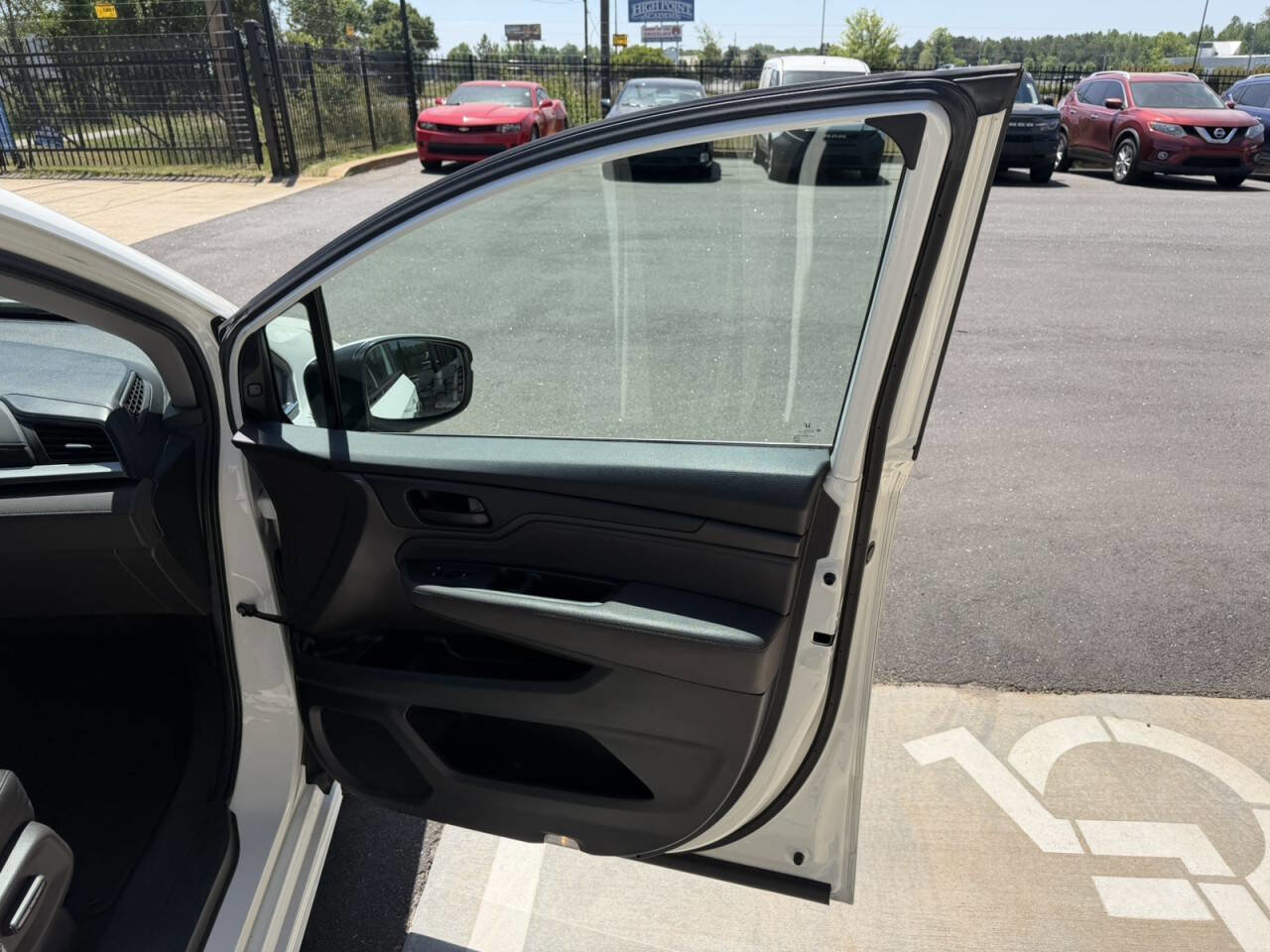 Used 2019 Honda Odyssey Touring image 18