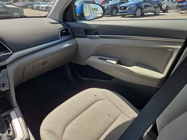 Used 2017 Hyundai Elantra SE image 10