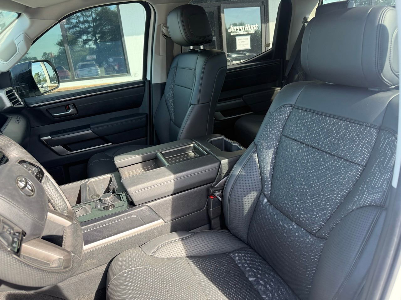 Used 2022 Toyota Tundra SR5 w/ SR5 Premium Package image 3