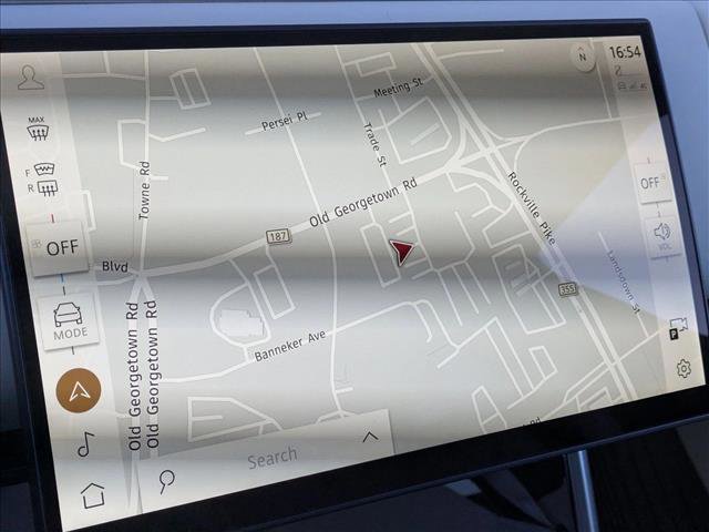 New 2026 Land Rover Range Rover Long Wheelbase SE image 14