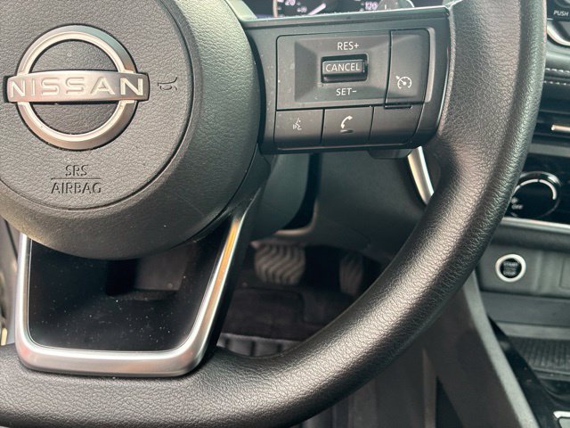 Used 2023 Nissan Rogue S FWD image 20