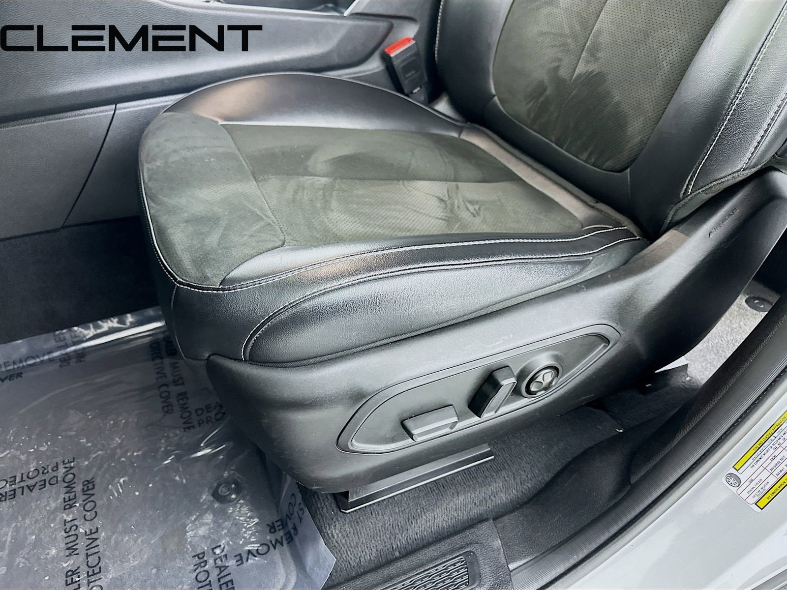 Used 2023 Jeep Grand Cherokee L Laredo AWD/4WD image 28