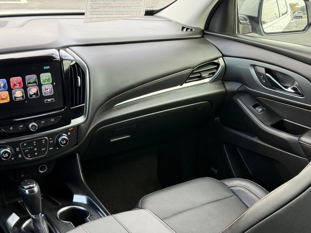 Used 2019 Chevrolet Traverse Premier w/ Driver Confidence II Package FWD image 27