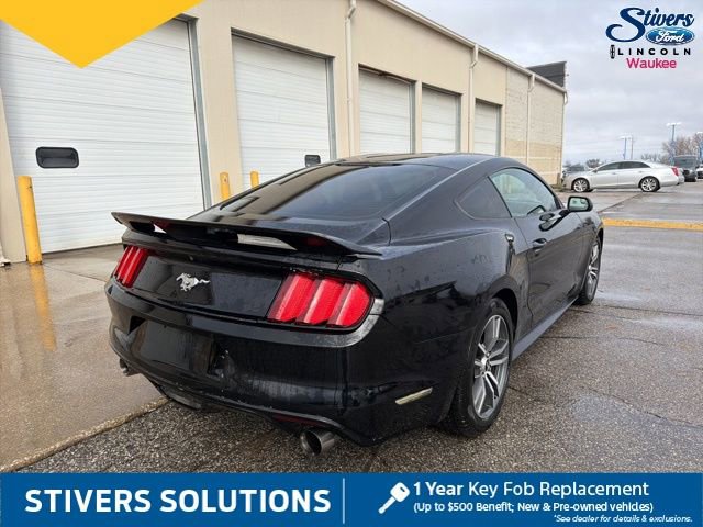 Used 2016 Ford Mustang Coupe image 5