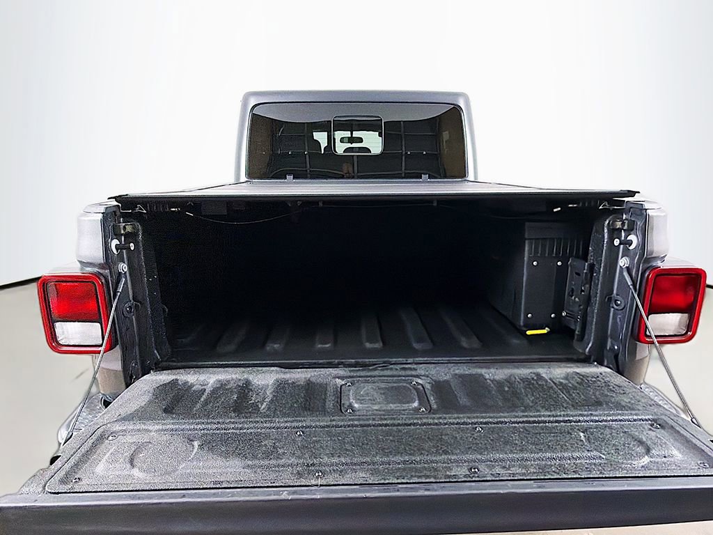 Used 2021 Jeep Gladiator Mojave w/ Cold Weather Group AWD/4WD image 13